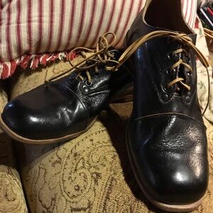 Cydwoq Black Oxford 39 Narrow